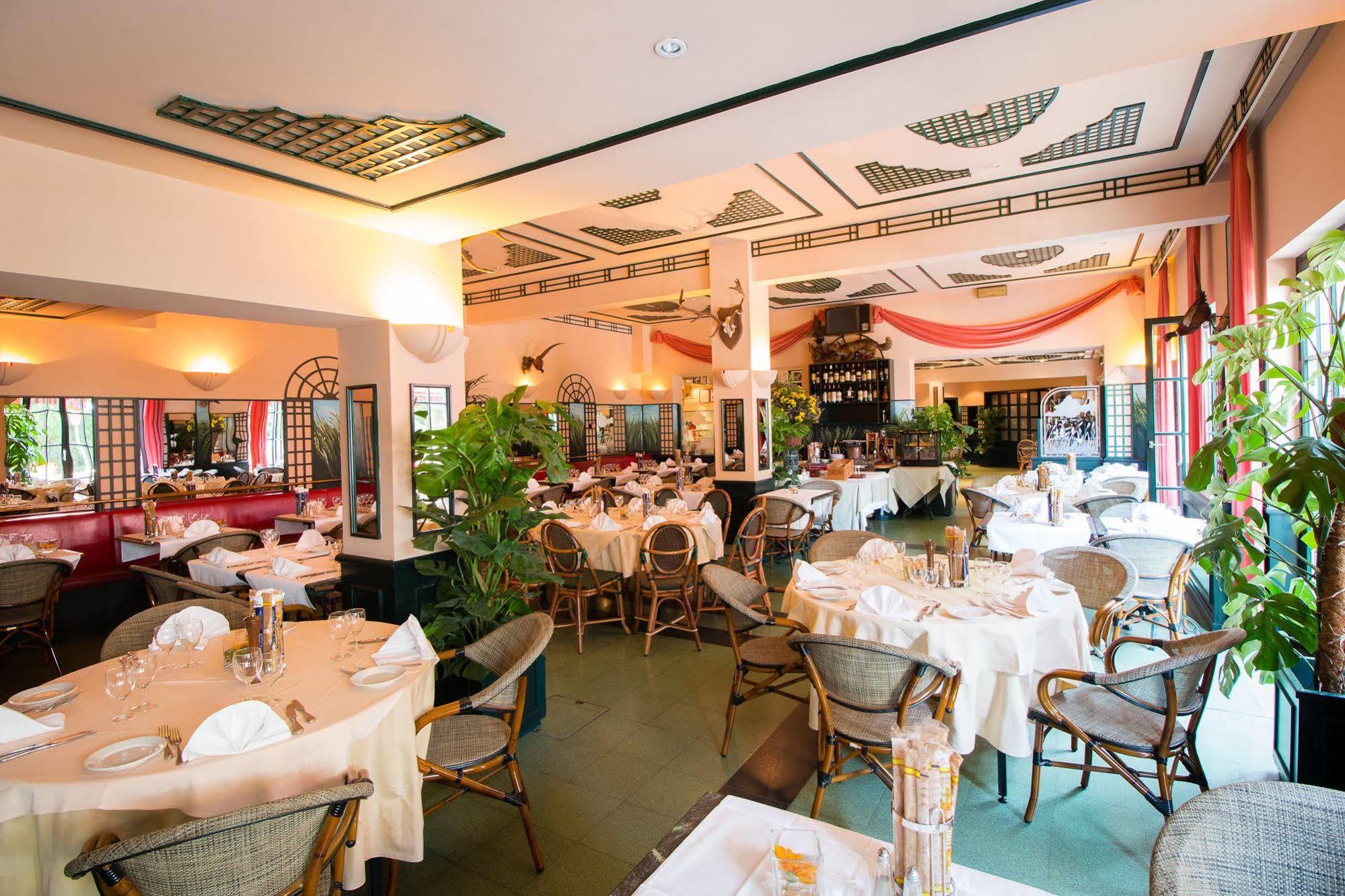 Hotel Au Repos Des Chasseurs Auderghem Ngoại thất bức ảnh